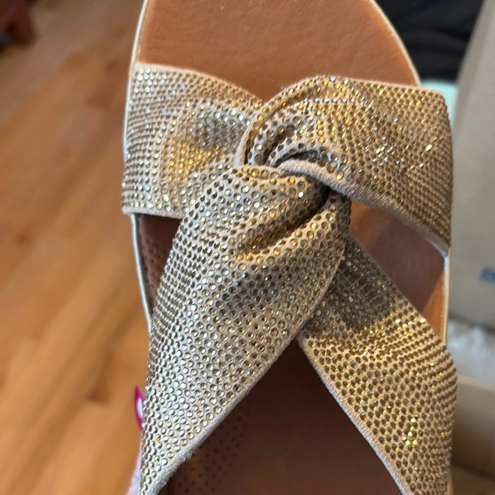 Life Stride Gold Women's Sandals - Picture 3 of 5